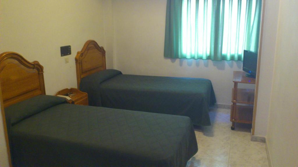 Hostal Juanito Mostoles Room photo